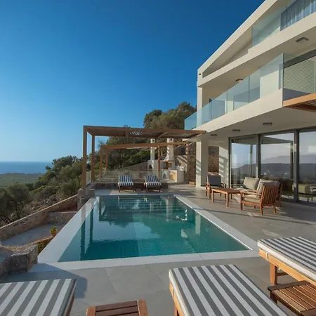 Kadeview Luxury Vila